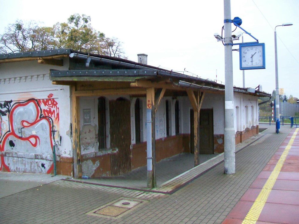 PKP SA z ofertami na remont dworca w Pęgowie