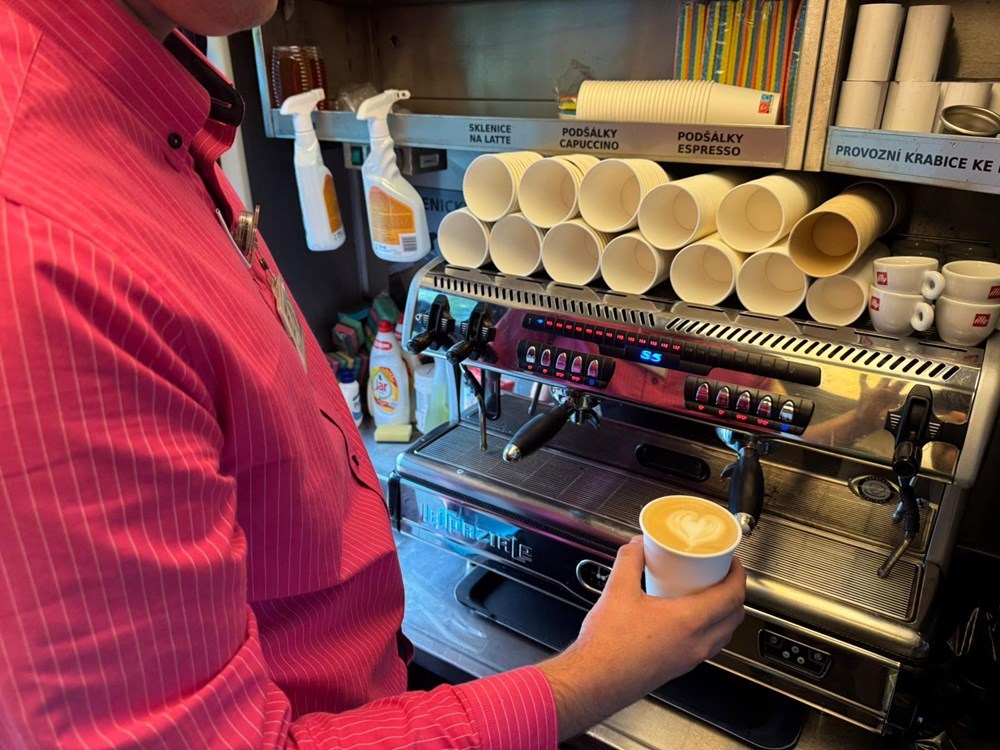 RegioJet: Magazyn z żywnością działał nielegalnie. Sanepid zamknął obiekt