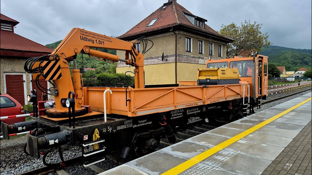 Ruszają pociągi do przystanku Bielawa Góry Sowie