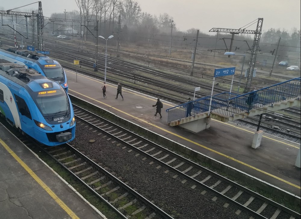 Lubuskie ostatecznie rezygnuje z dodatkowych pociągów do Krzyża, Żagania i Międzyrzecza