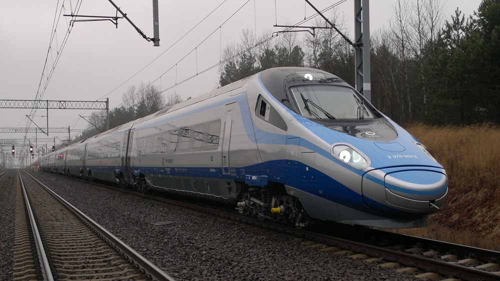 Nigdy nie wdrożono prędkości 200 km/h na całej długości CMK