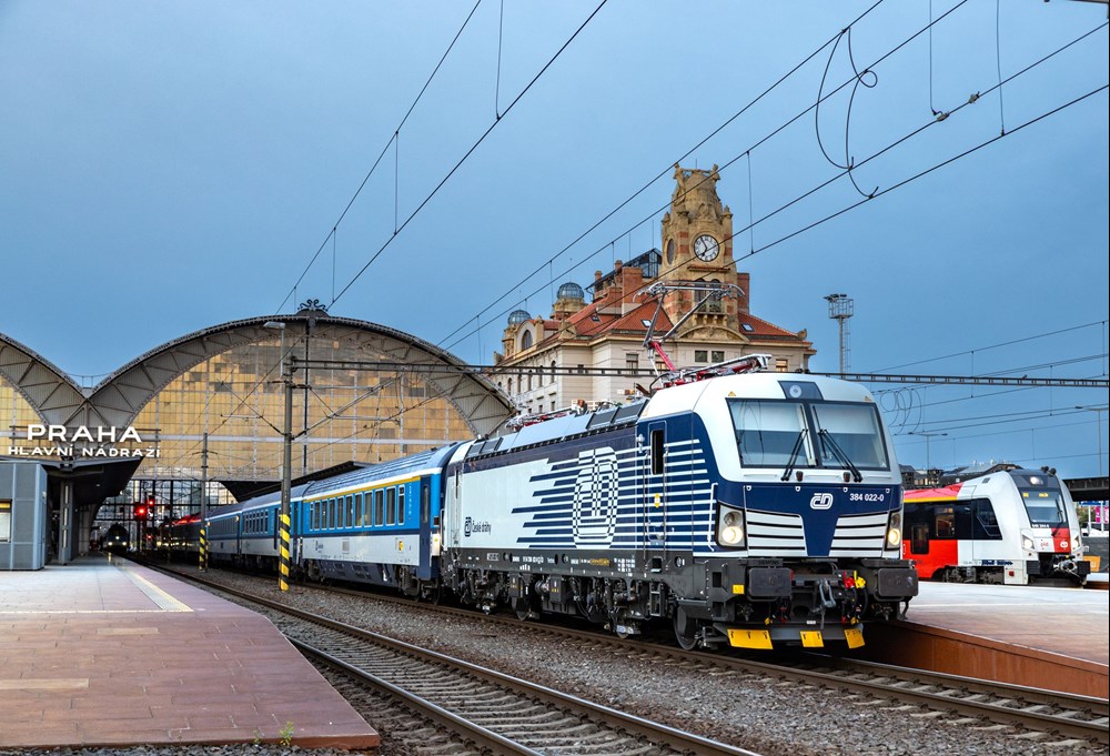 České dráhy ze wszystkimi lokomotywami od Siemensa. 50. Vectron na 230 km/h już w Pradze