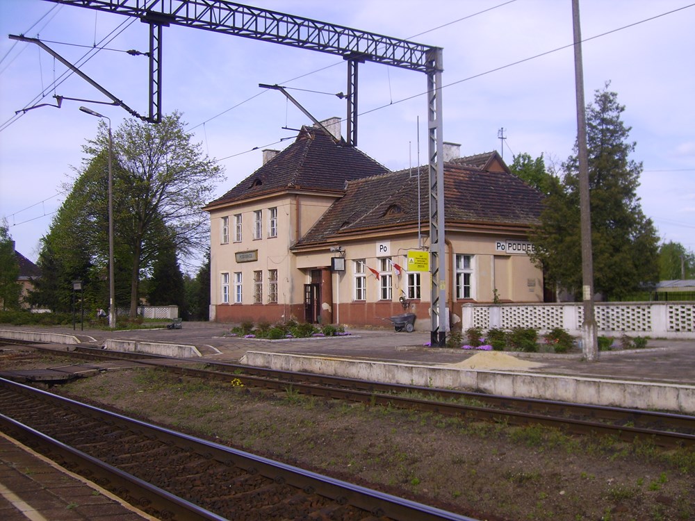 Poddębice: Pasażerowie wrócą do pociągów, ale nie na dworzec