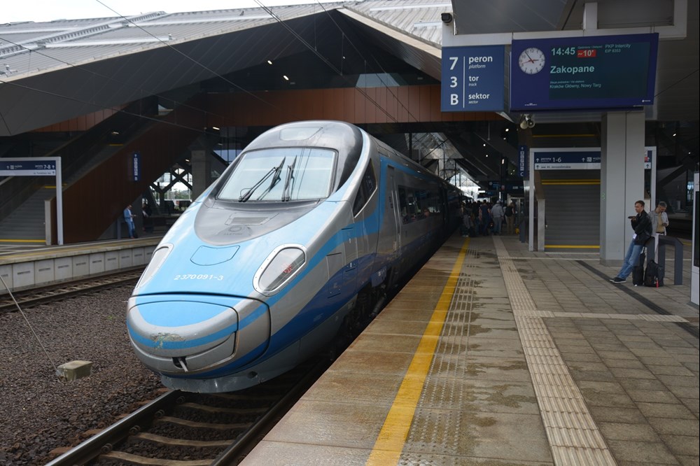PKP Intercity i sierpniowy rekord. Milion pasażerów w 3 dni