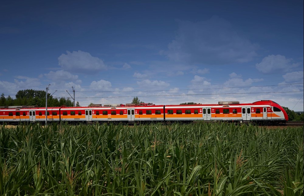 Kolejne pociągi POLREGIO będą miały GSM-R
