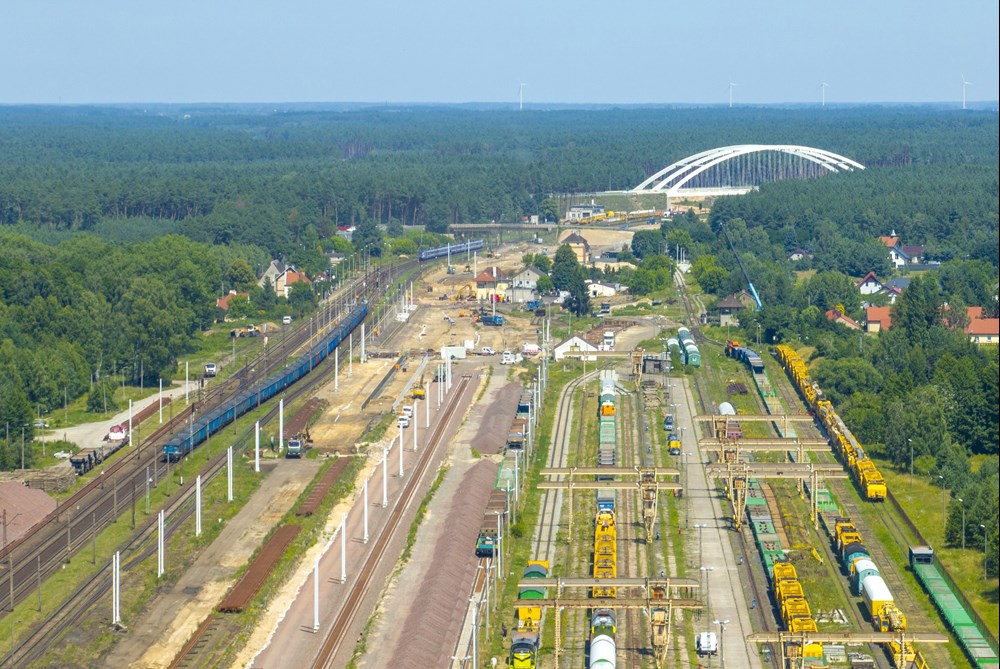 PKP PLK: Komplet umów na modernizację linii 201 do połowy września