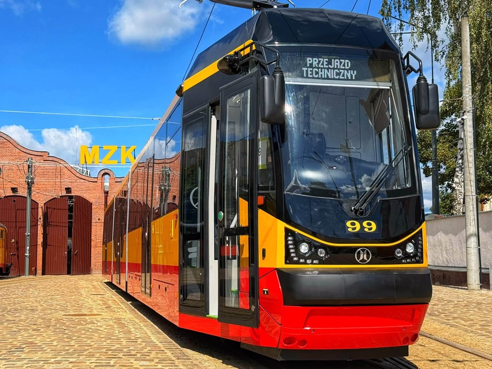 Grudziądz ma nowy tramwaj z Modertransu. Czeka na kolejne 2