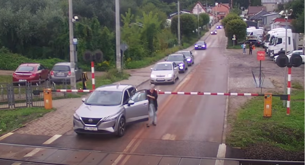 Gdańsk: Przejazd przy Niegowskiej - znów o krok od zderzenia
