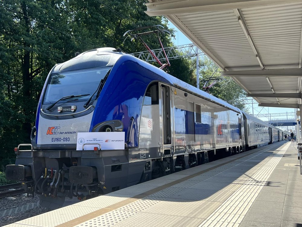 PKP PLK razem z PKP Intercity i Politechniką Poznańską sprawdzają oddziaływanie pociągów i torów
