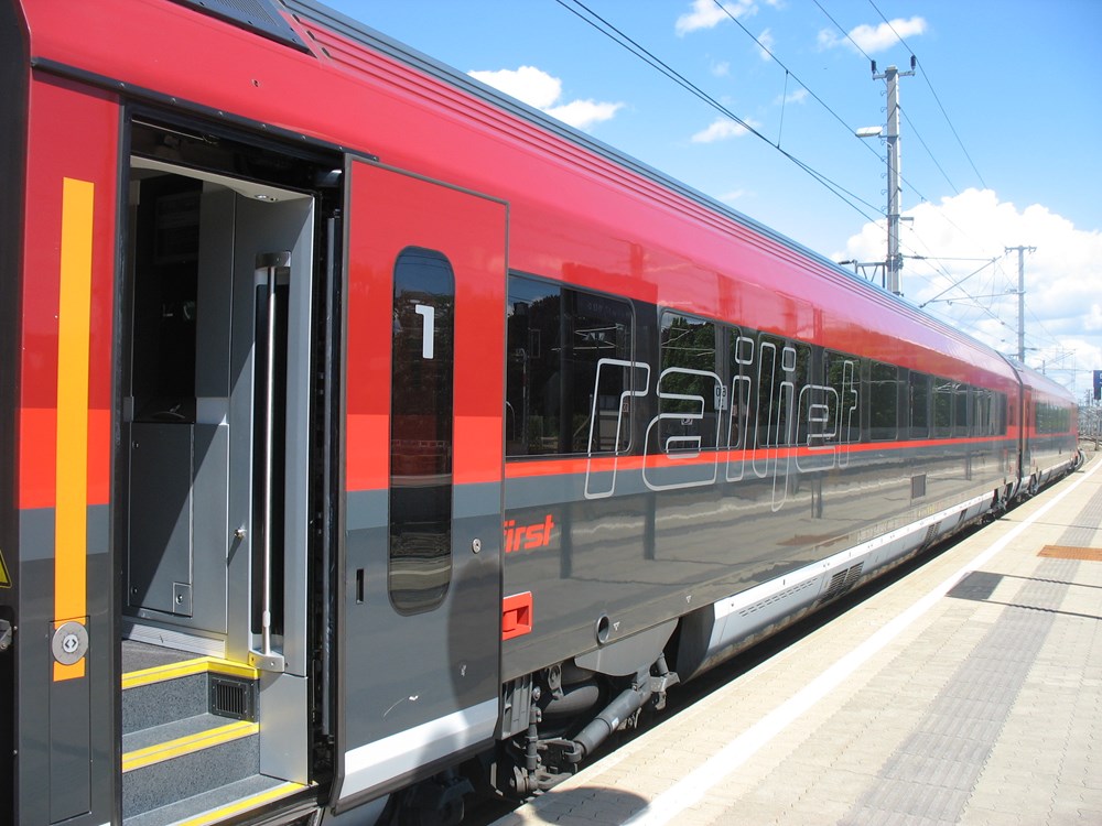 Pociągi w Austrii przyspieszyły do 250 km/h