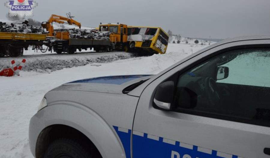 Wypadek gimbusa z drezyną pod Tomaszowem Lubelskim