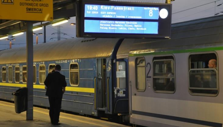 Tańsze bilety Kijów – Warszawa i dwukrotnie więcej pasażerów
