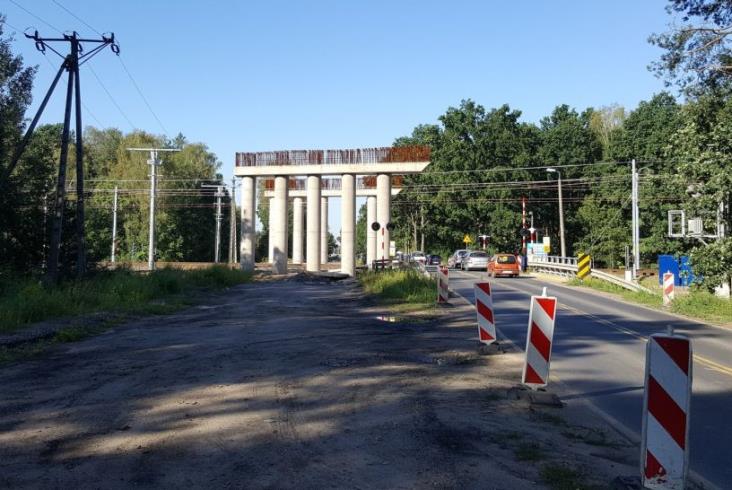 Rozgrzebany wiadukt nad Rail Baltiką w Zielonce Rozgrzebany wiadukt nad Rail Baltiką w Zielonce