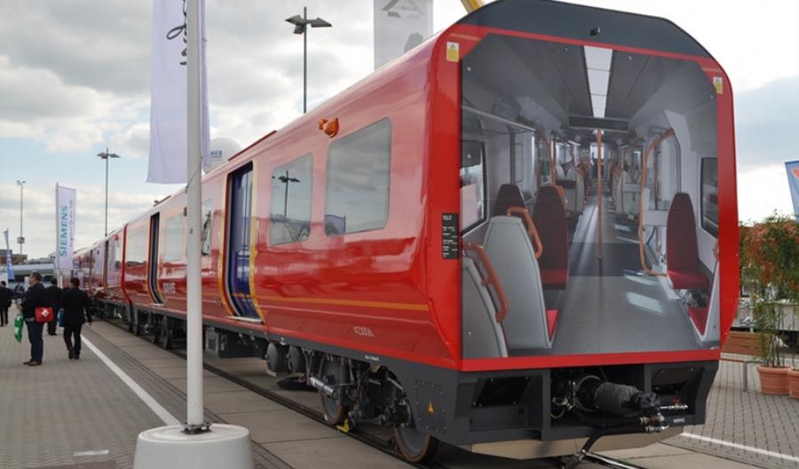 Siemens pokazuje ezt Class 707 dla South West Trains (zdjęcia)