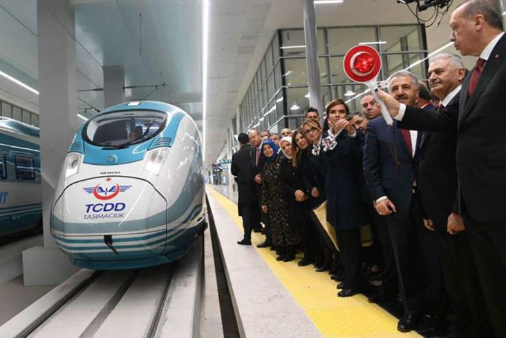 W Ankarze otwarto właśnie specjalny dworzec dla KDP 