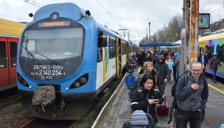 „Giewont” Kolei Śląskich dotarł pod Tatry. Blisko 200 pasażerów
