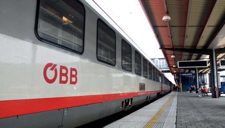 Czeski rząd umożliwia podróż za granicę pociągiem lub autobusem