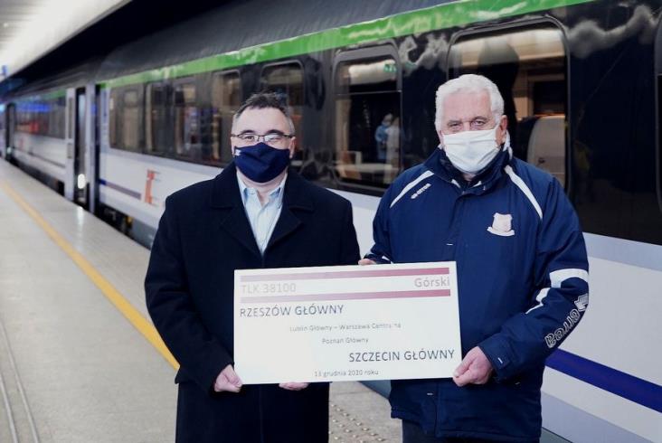 Nowy pociąg TLK Górski. PKP Intercity uhonorowało legendarnego trenera Nowy pociąg TLK Górski. PKP Intercity uhonorowało legendarnego trenera