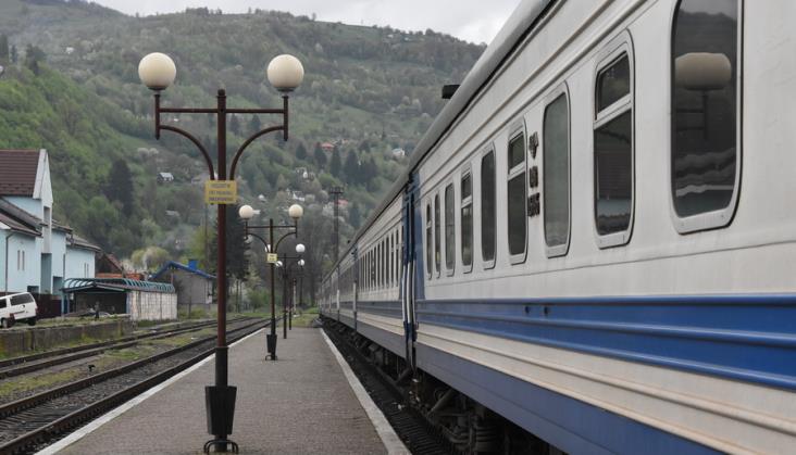 Koleje Ukraińskie chcą kupić wagony pasażerskie. Do przetargu zaproszona Pesa