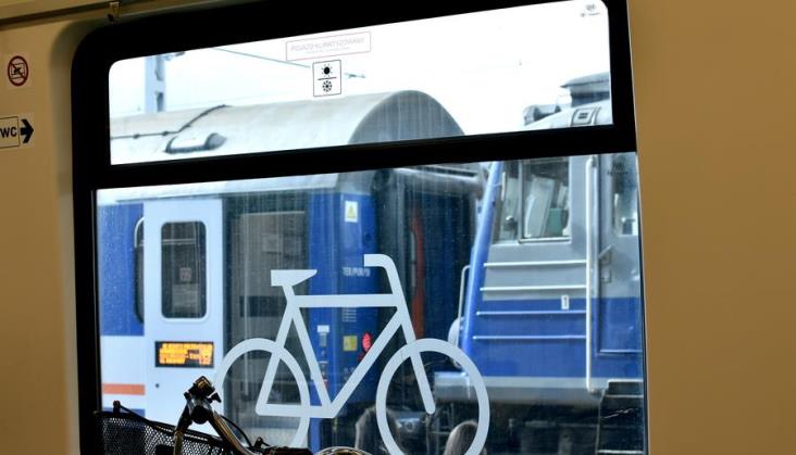 Z rowerem na Hel tylko w niektórych pociągach. "Są wypożyczalnie"