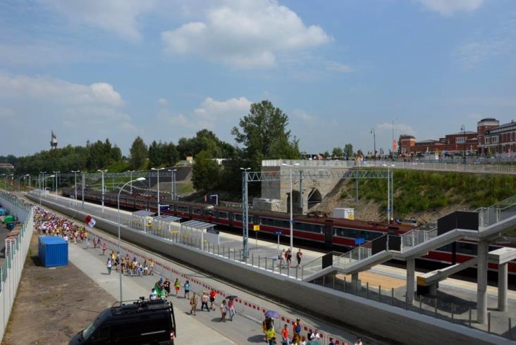 Zobacz nowy przystanek Kraków Sanktuarium (zdjęcia) Zobacz nowy przystanek Kraków Sanktuarium (zdjęcia)