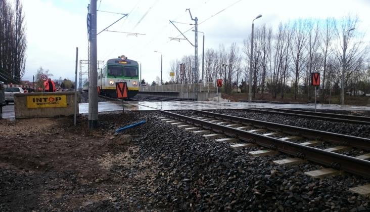 Warszawa Jeziorki: Działa już tymczasowy przejazd kolejowy