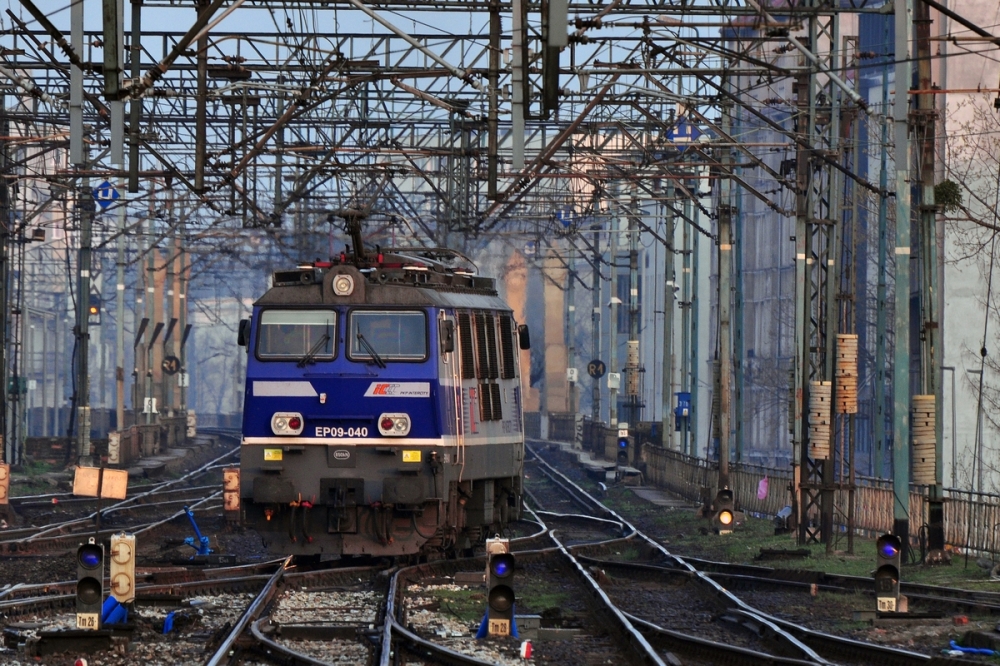 Wiemy kiedy EP09 znikną z rozkładowego ruchu w PKP Intercity
