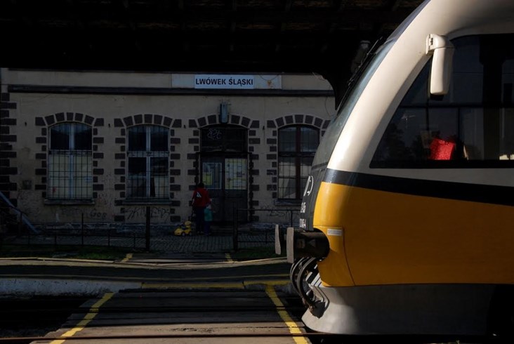 Ostatnie pociągi Jelenia Góra – Lwówek Śląski. Co stanie się z linią? [zdjęcia]