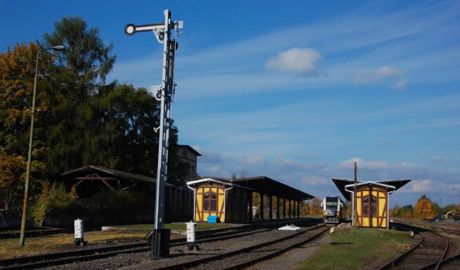 Ostatnie pociągi Jelenia Góra – Lwówek Śląski. Co stanie się z linią? [zdjęcia]