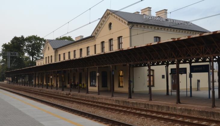 PLK wyremontuje wreszcie zabytkowy peron w Piotrkowie Trybunalskim?