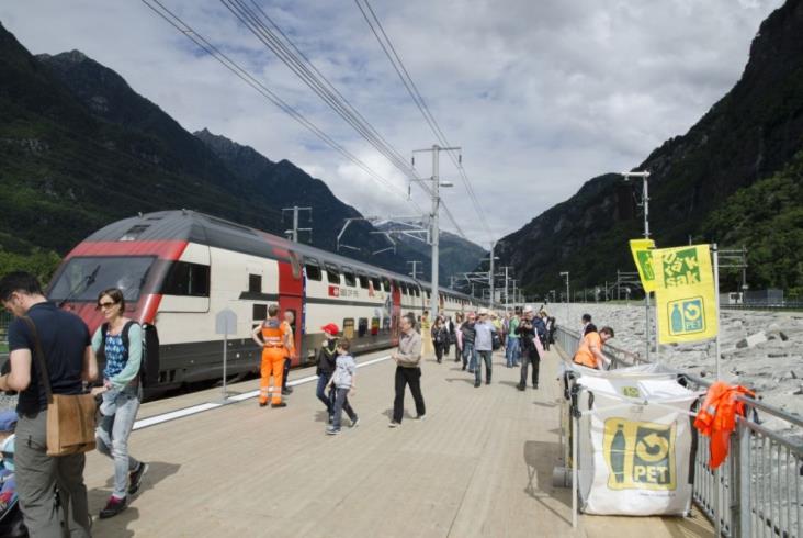 Tunel Gotarda dla publiczności (zdjęcia) Tunel Gotarda dla publiczności (zdjęcia)