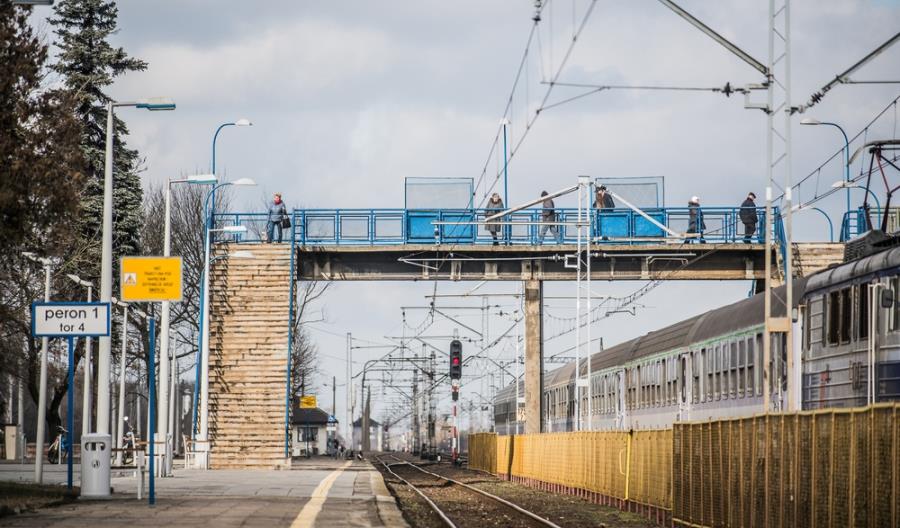 E20 w trzech kontraktach [zdjęcia]