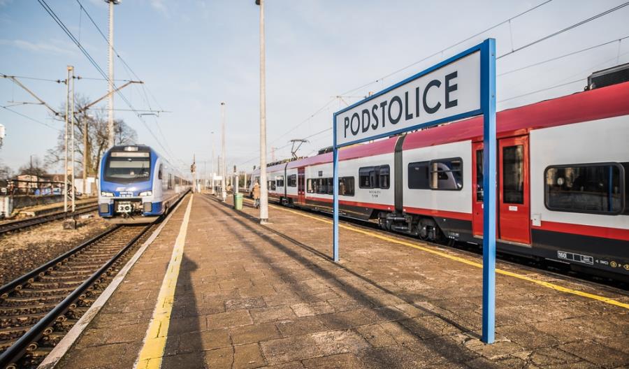 E20 w trzech kontraktach [zdjęcia]