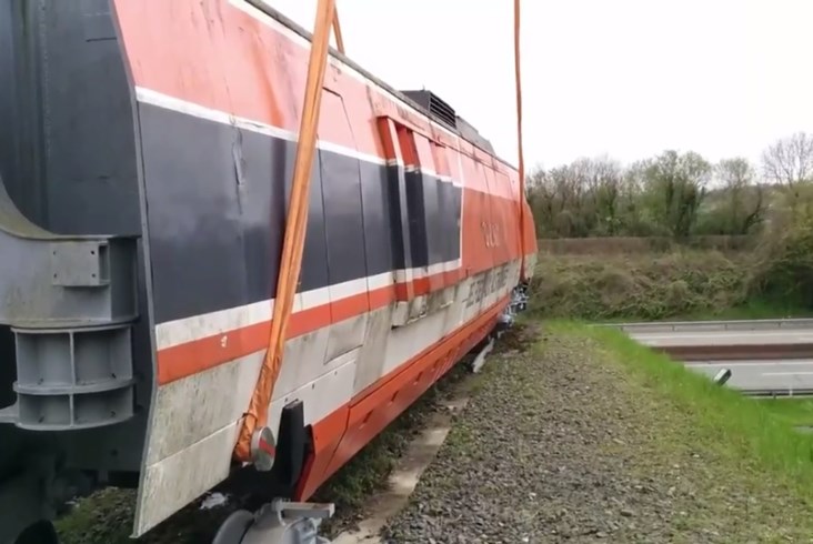 Francja: Ruszyła renowacja fragmentu historycznego pociągu TGV 001