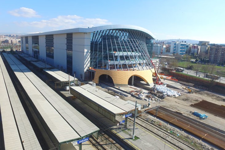 W Ankarze otwarto właśnie specjalny dworzec dla KDP 