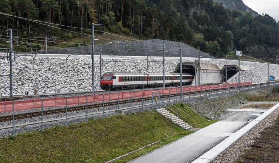 Najdłuższy i najgłębszy. Wszystko o Tunelu Gotarda