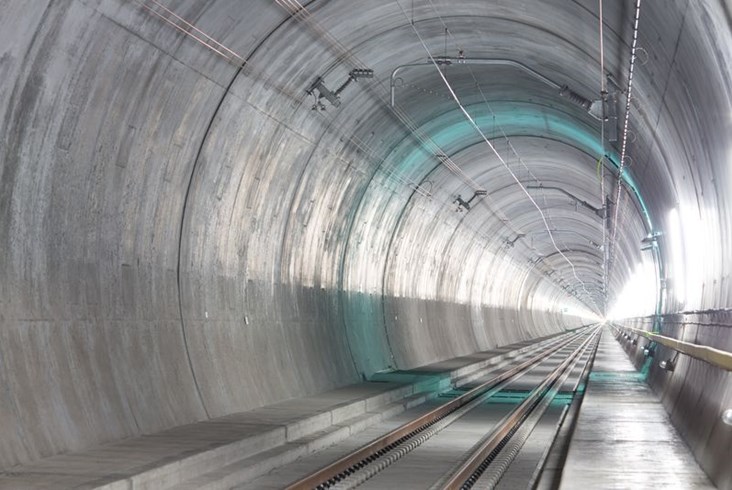 Najdłuższy i najgłębszy. Wszystko o Tunelu Gotarda