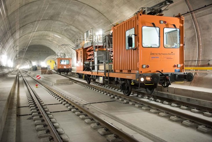 Najdłuższy i najgłębszy. Wszystko o Tunelu Gotarda