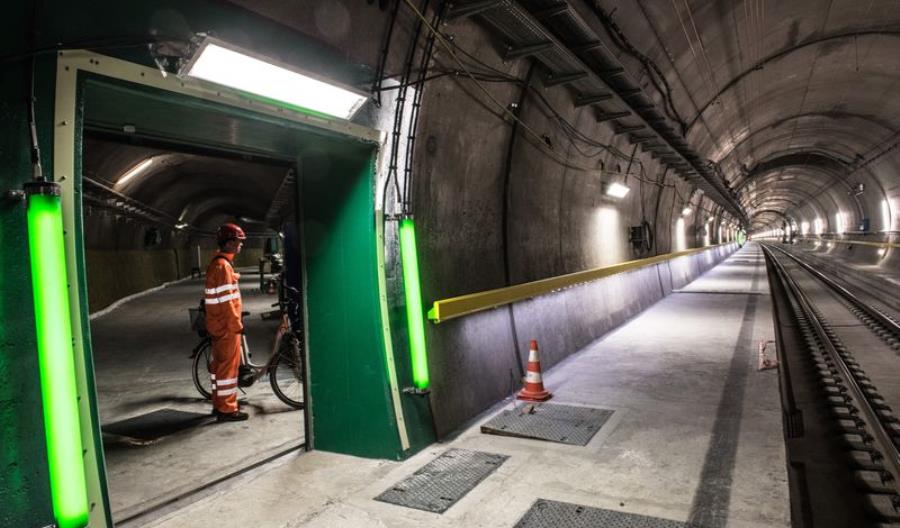 Najdłuższy i najgłębszy. Wszystko o Tunelu Gotarda