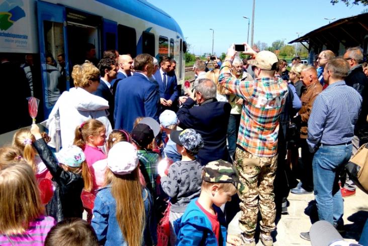 Pociągi po sześciu latach wracają na linię Sławno – Darłowo Pociągi po sześciu latach wracają na linię Sławno – Darłowo
