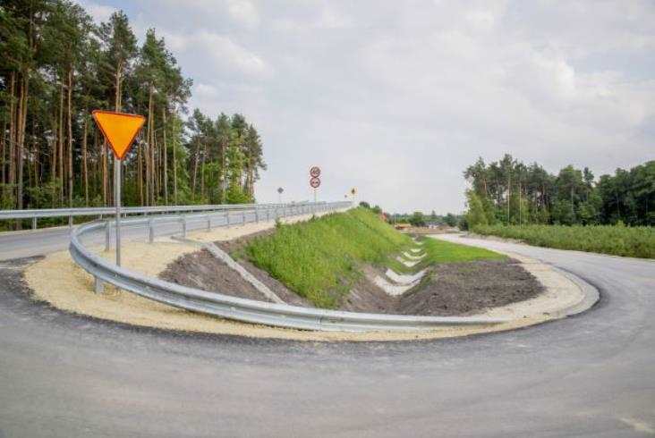 Budowa wiaduktu nad CMK we Włoszczowie zakończona [zdjęcia]