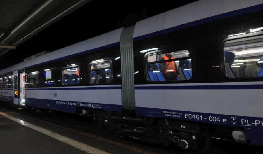 Pierwszy Dart wyjechał w dziewiczy kurs z pasażerami (zdjęcia, relacja z przejazdu)