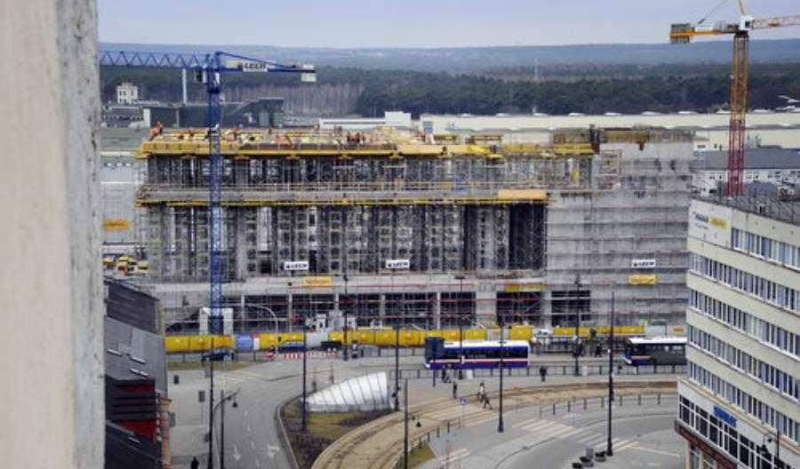 Bryła budynku nowego dworca w Bydgoszczy gotowa