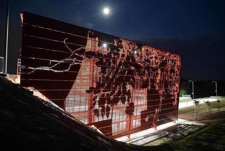 Przystanki PKM nocą Przystanki PKM nocą