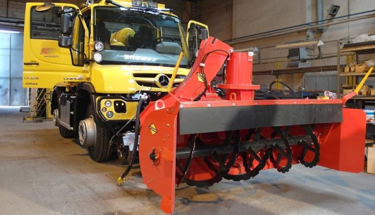 Pierwszy Unimog U423 z homologacją kolejową UTK i drogową TDT dostarczony do Polski