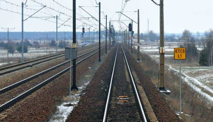 Wdrażanie ERTMS idzie jak po grudzie