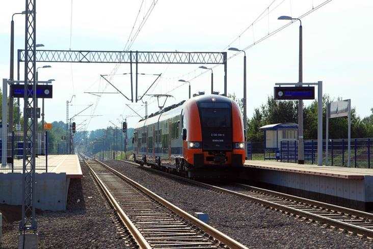 Pierwszy pociąg pasażerski dojechał do Balic [zdjęcia]