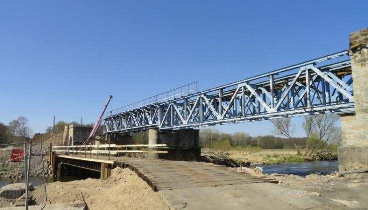 PKP PLK budują nowy most kolejowy między Polską i Niemcami