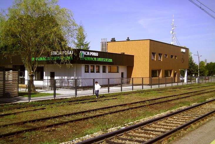 Dworzec w Poraju otwarty dla podróżnych Dworzec w Poraju otwarty dla podróżnych