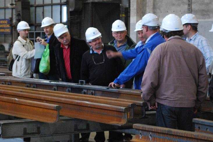 Z dbałości o jakość rozjazdów kolejowych Z dbałości o jakość rozjazdów kolejowych